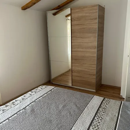Apartament Bella *