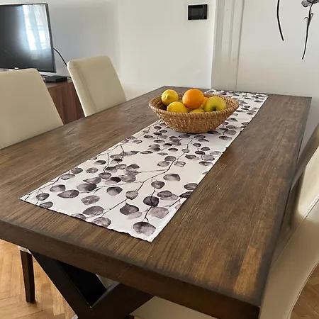 Apartament Bella *